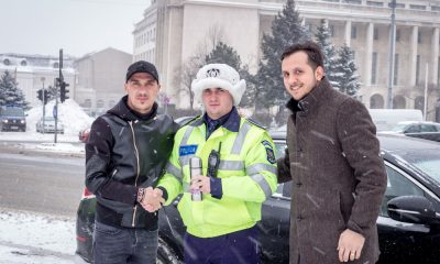 „Adevărul din intersecție”: Zeci de polițiști rutieri și agenți de salubritate au primit termosuri cu ceai cald și cafea