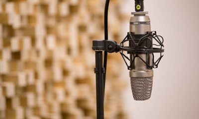 Cum alegi un microfon și o pianină potrivite pentru înregistrări audio?
