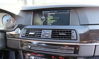 Tehnicieni reparatii navigatii auto. Cele mai bune servicii.