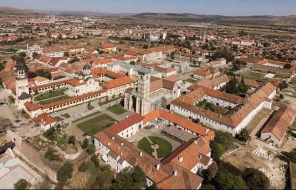 Cetatea restaurată cu bani europeni, unde vizitatorii nu găsesc locuri în care să mănânce, să se distreze şi să se cazeze | Nationalul.ro