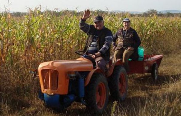 Fermierii vor semna electronic de la 1 august | Nationalul.ro