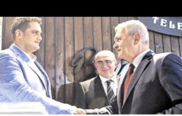 Așa arată invitaţia la nunta fiului lui Dragnea! Ce se mănâncă și unde are loc petrecerea | Nationalul.ro