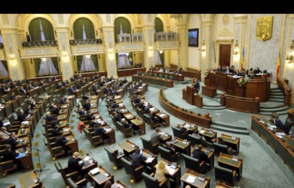 Iohannis a trimis la CCR legea care șterge faptele politicienilor în conflict de interese | Nationalul.ro