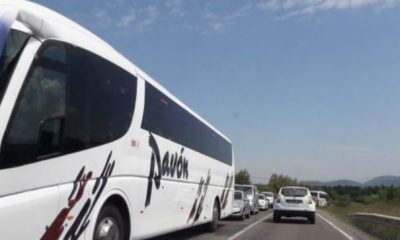 Soluția DISPERATĂ găsită de câțiva șoferi blocați între Râşnov şi Zărneşti | Nationalul.ro