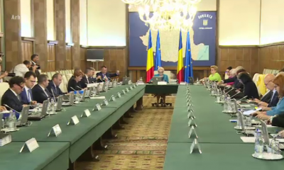 Guvernul României se reunește astăzi pentru a aproba o OUG care să permită desfășurarea referendumului pentru redefinirea familiei