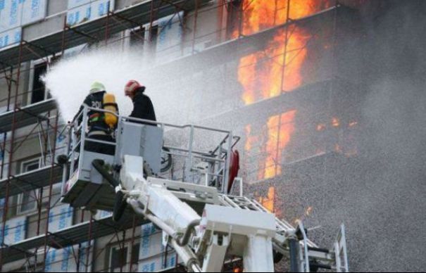 Detaliu șocant! Cine este cel care a construit blocul care a ars din București | Nationalul.ro