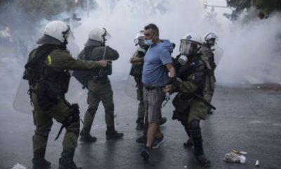 După protestul din 10 august din România, o altă țară din UE folosește gaze lacrimogene pentru a dispersa manifestanţii | Nationalul.ro