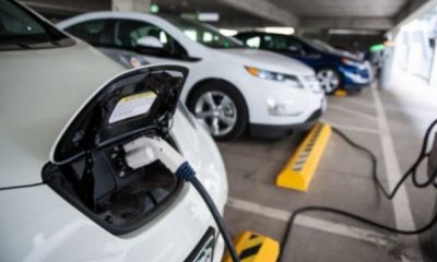 Lovitură pentru șoferi. Mașinile pe benzină și diesel nu mai au prioritate în această țară | Nationalul.ro