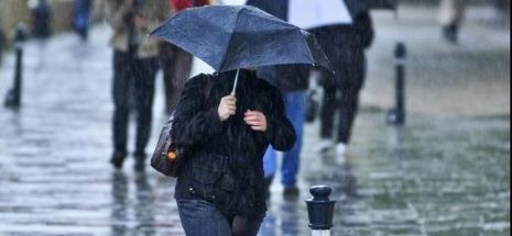 Avertizare de vânt puternic, valabilă de la ora 19:30 până la ora 22:30 | Nationalul.ro