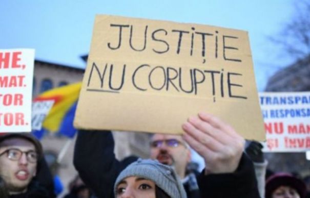 BREAKING NEWS: Proteste în Piața Victoriei | Nationalul.ro