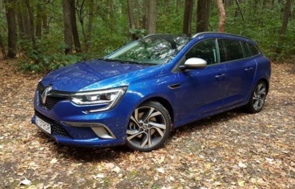 Renault Megane Estate GT: Lupul în blană de oaie | Nationalul.ro