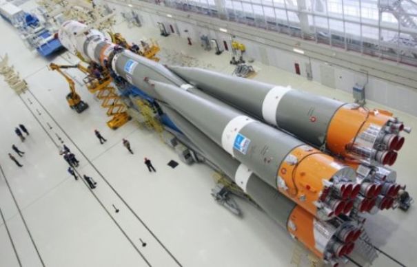 Rușii pun camere video pe muncitorii care lucrează la capsula Soyuz | Nationalul.ro