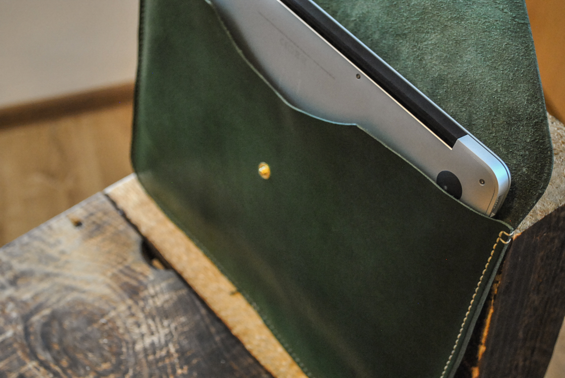 Cele mai bune huse și carcase pentru laptop-uri macbook