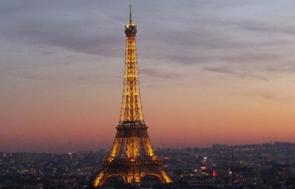 De necrezut! Un segment din Turnul Eiffel este scos la licitație! Cât costă | Nationalul.ro