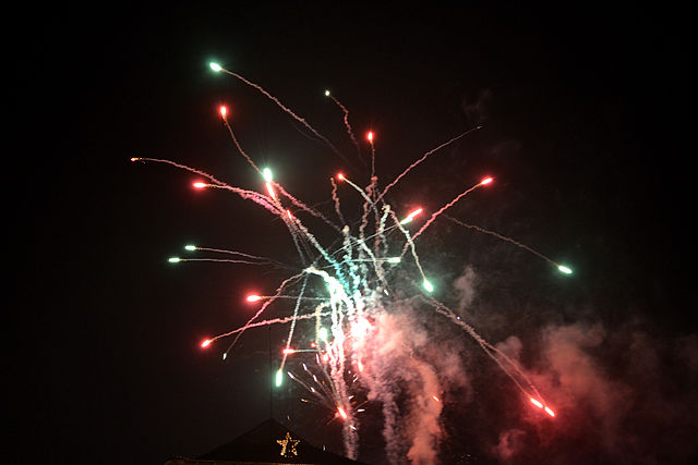 5 reguli esentiale atunci cand detonezi petarde de Anul Nou