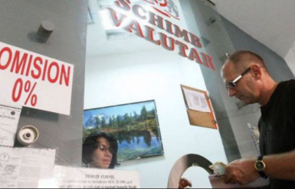 Cât va fi  CURSUL VALUTAR: Economiștii au făcut anunțul CUMPLIT! | Nationalul.ro