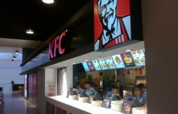 Fanii McDonald’s şi KFC, în delir! Ce super combinație au făcut giganții de Centenar | Nationalul.ro