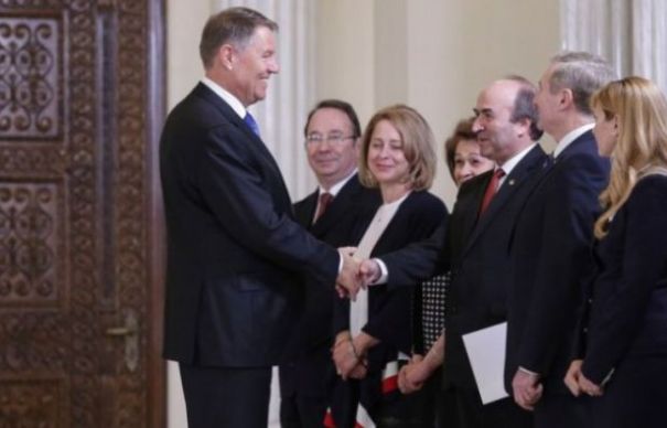 PSD pune tunurile pe Klaus Iohannis! Decizia neașteptată pe care au luat-o! Pe cine vor propune ca miniștrii în locul Liei Olguța Vasilescu și Mircea Drăghici, după refuzul președintelui (SURSE) | Nationalul.ro