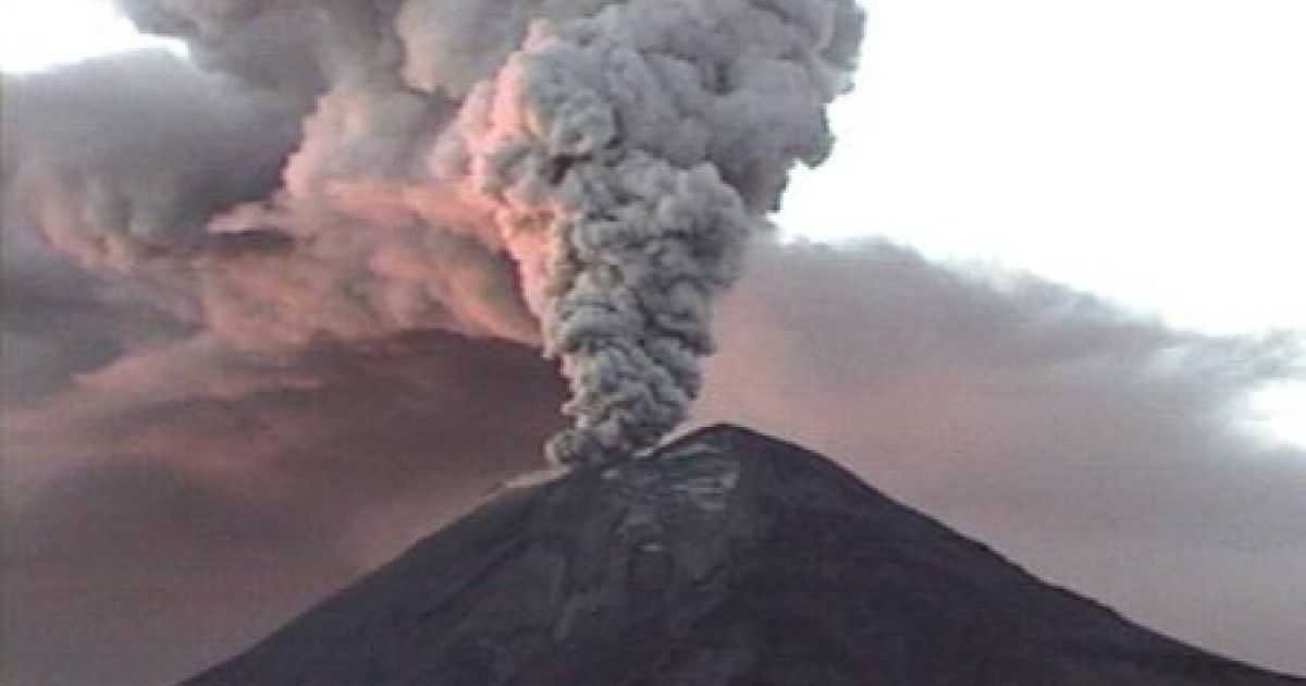 Panică în Mexic, acolo unde vulcanul Popocatepetl își continuă de mai bine de 24 de ore activitatea