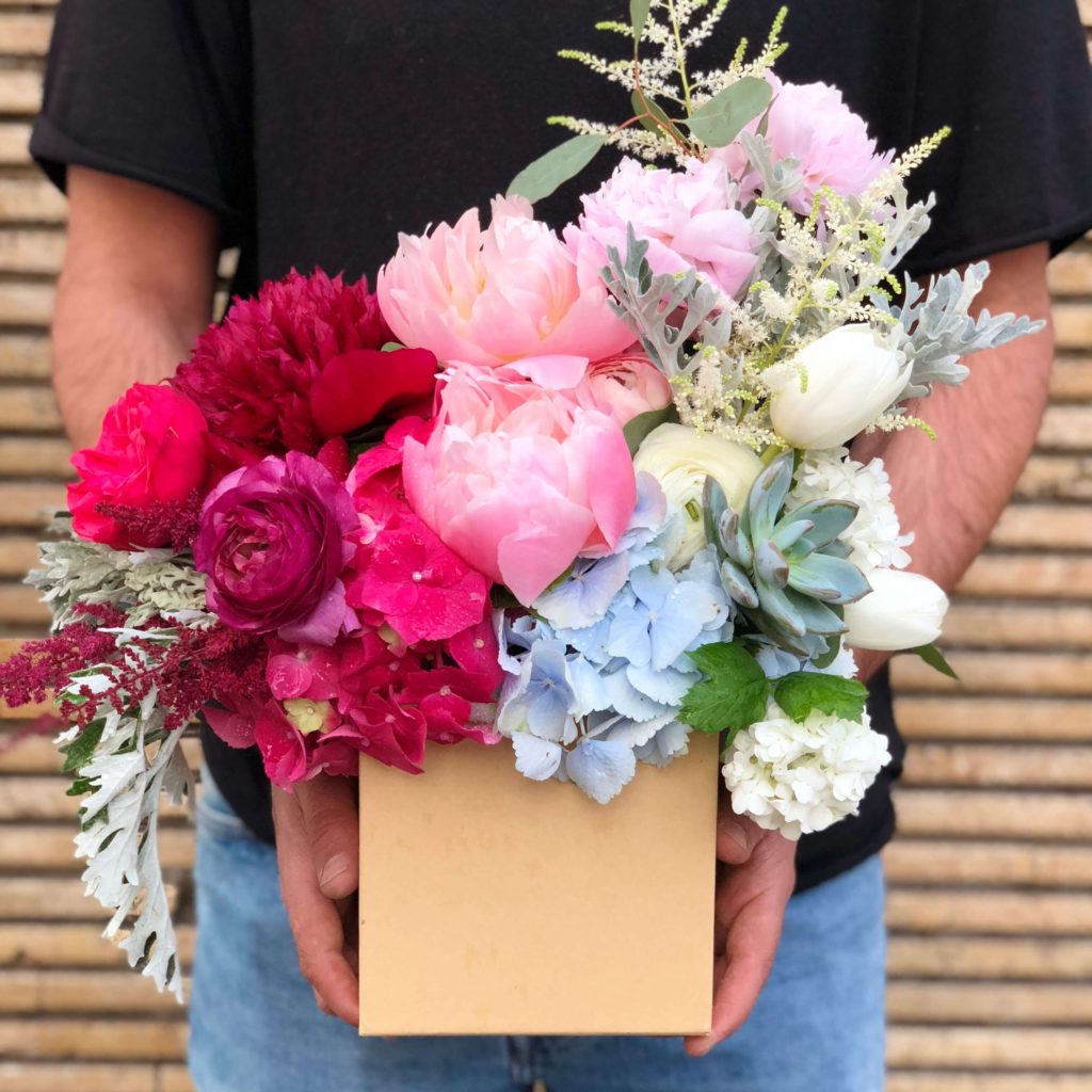 Cutii cu flori pentru ocazii speciale