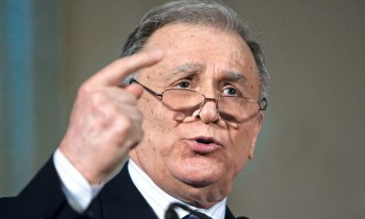 NU mă pot delimita de Ion Iliescu – Nationalul.ro |