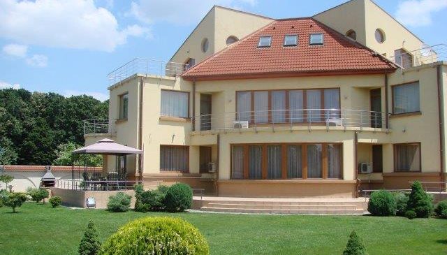 Internarea la cel mai luxos azil de batrani Bucuresti, mai eficienta decat tinutul in familie