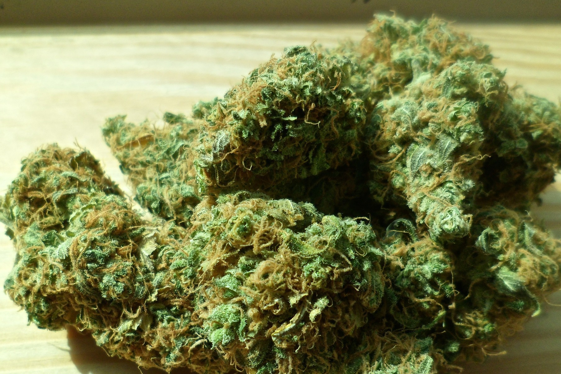 Un copil de 12 ani care a fumat etnobotanice a ajuns la spital