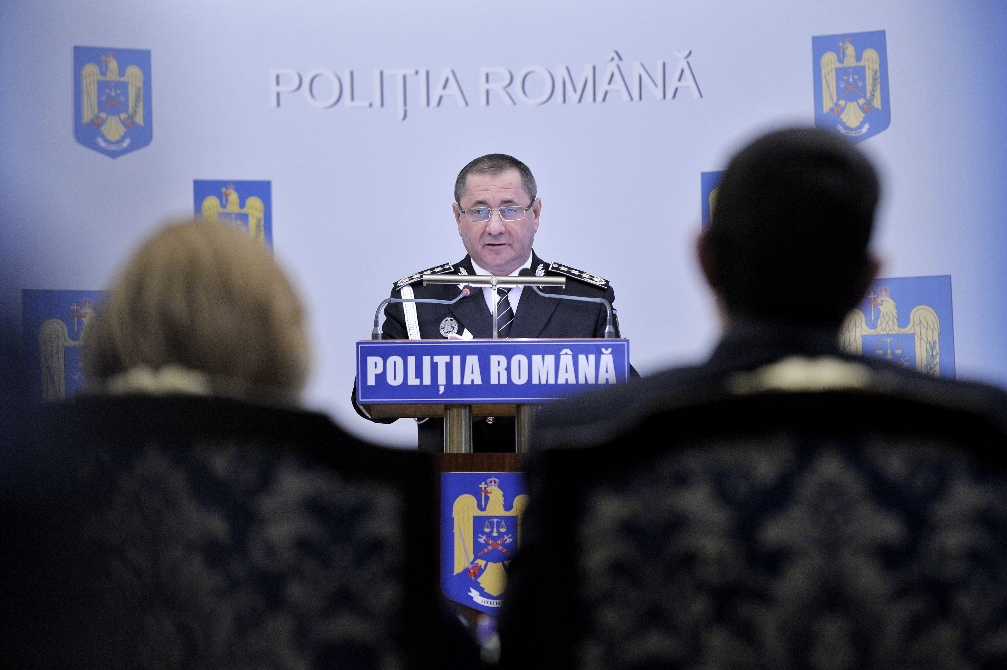 Şeful Poliţiei Române: Poliţiştii au vrut să intervină fără mandat la Caracal. Procurorul nu a permis intervenţia decât la ora 6