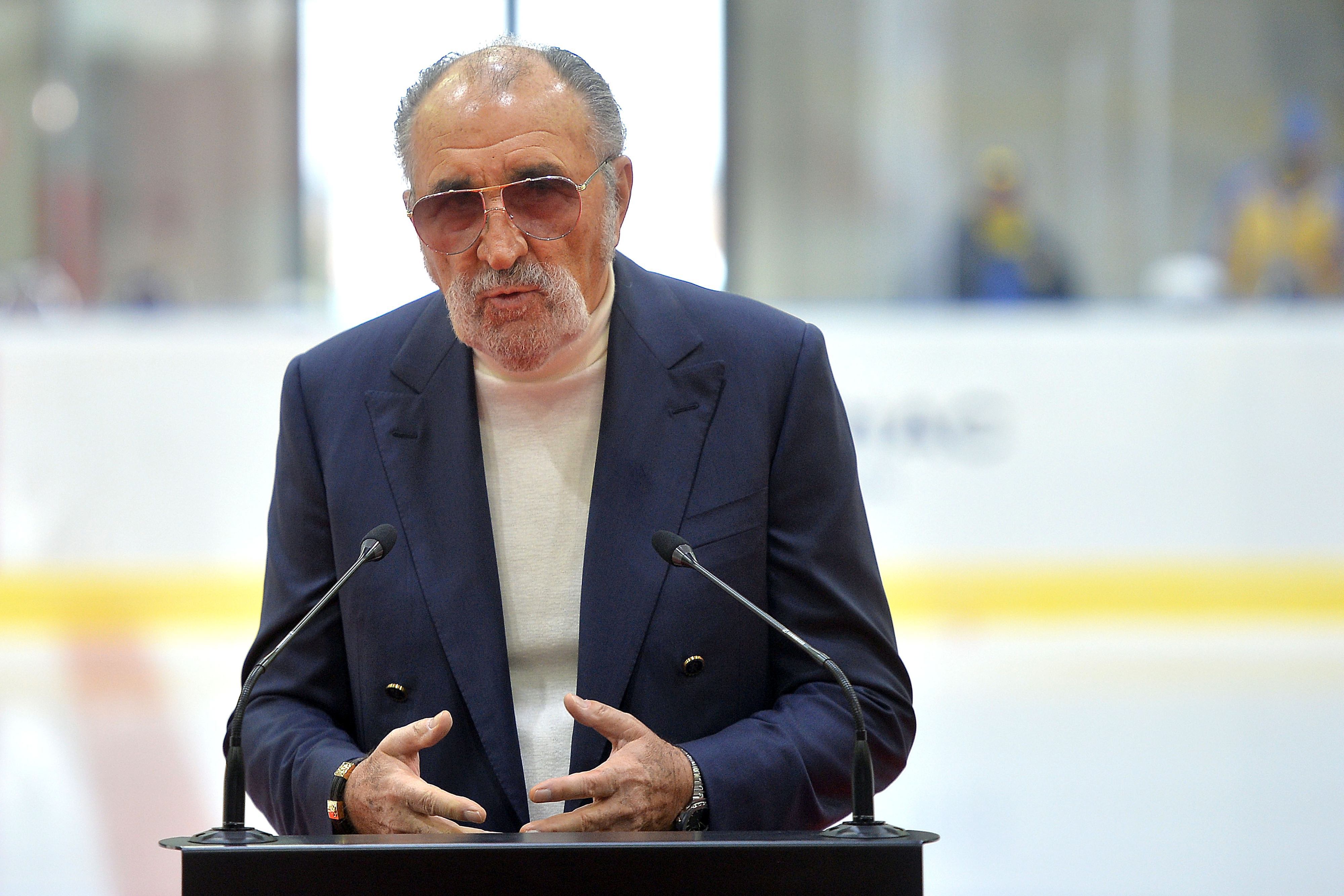 Sper să reuşim în următoarele şase luni să contruim centre regionale