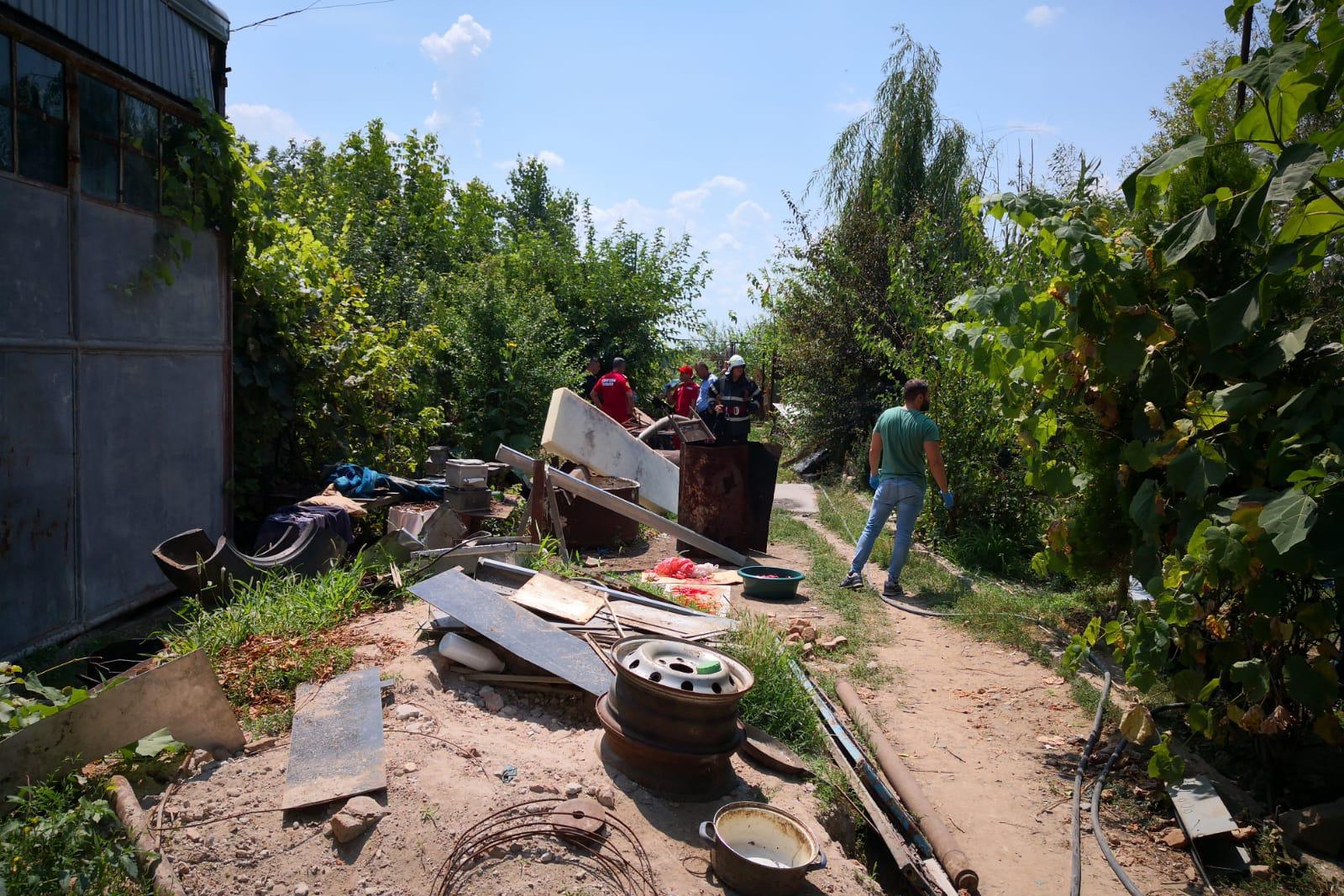 Dincă e vizat într-un dosar constituit la DIICOT ca urmare a dispariţiei primei fete