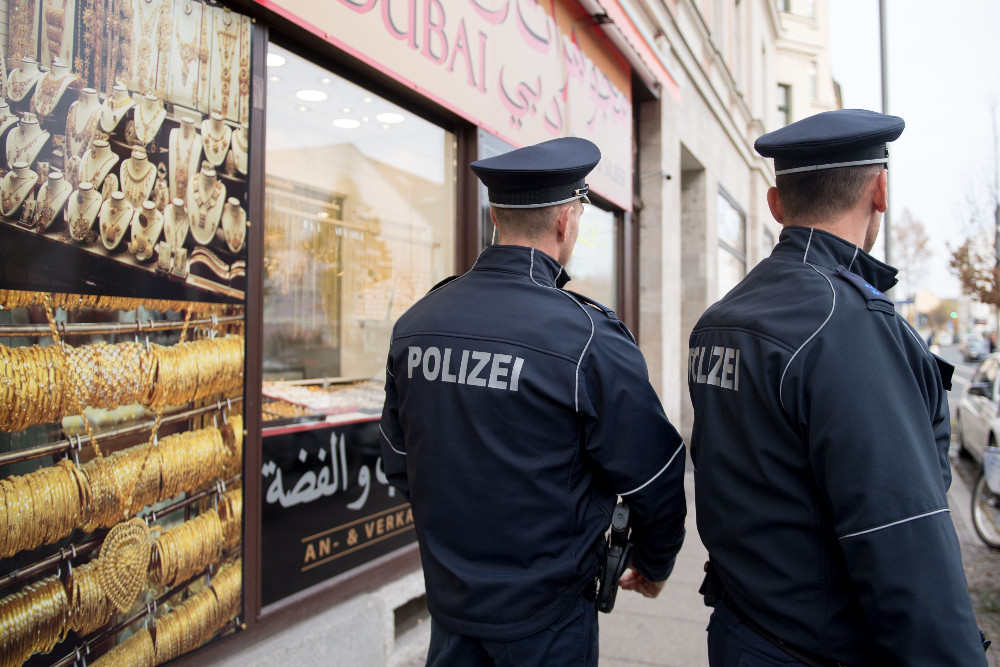 Ministrul pentru Românii de Pretutindeni, după ce poliţia din Leipzig a cerut hotelurilor să anunţe când cazează români: Inacceptabil