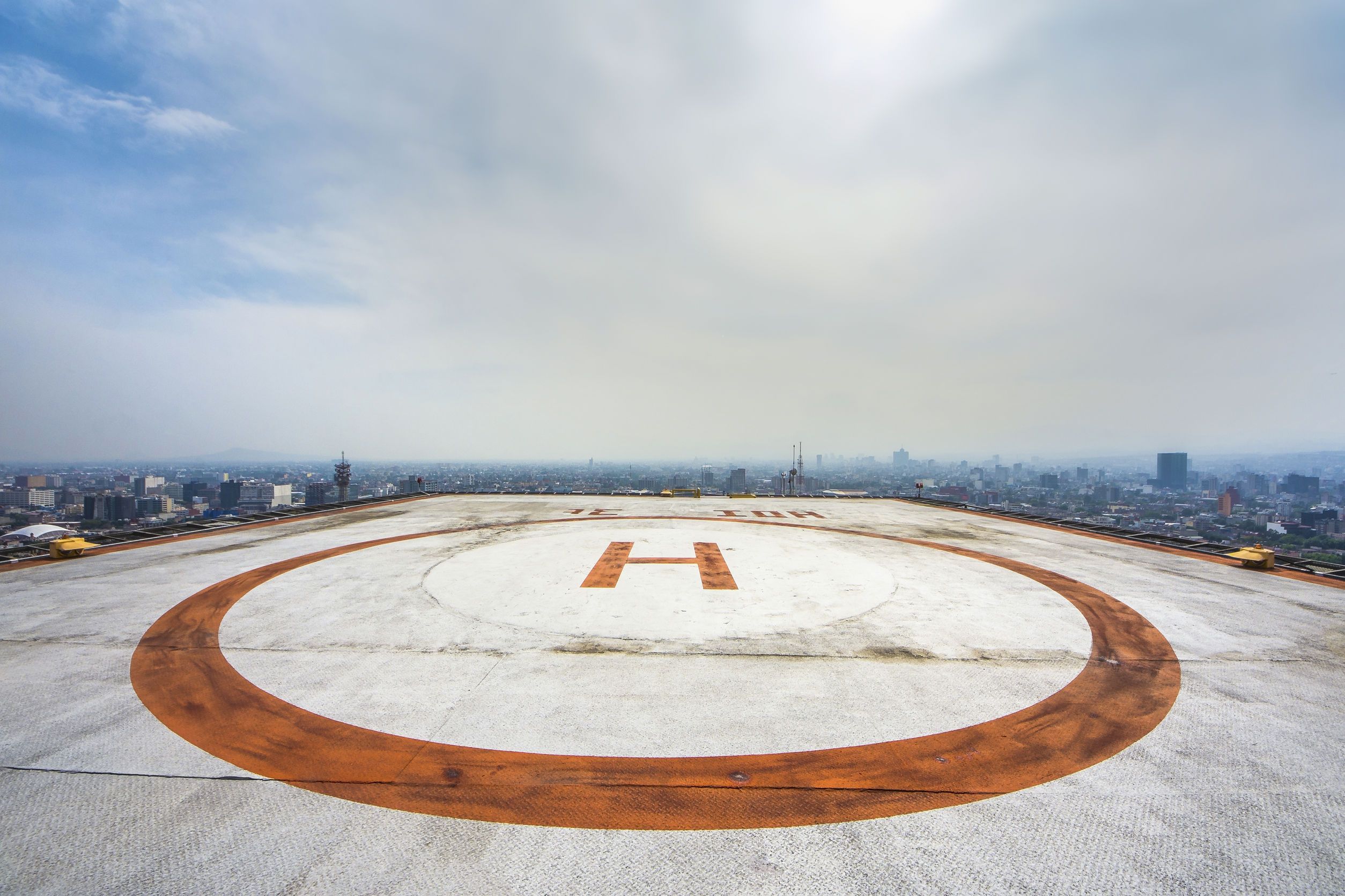 Al treilea heliport din ţară se construieşte pe acoperişul Spitalului de Urgenţă Bistriţa Al treilea heliport din ţară se construieşte pe acoperişul Spitalului de Urgenţă Bistriţa
