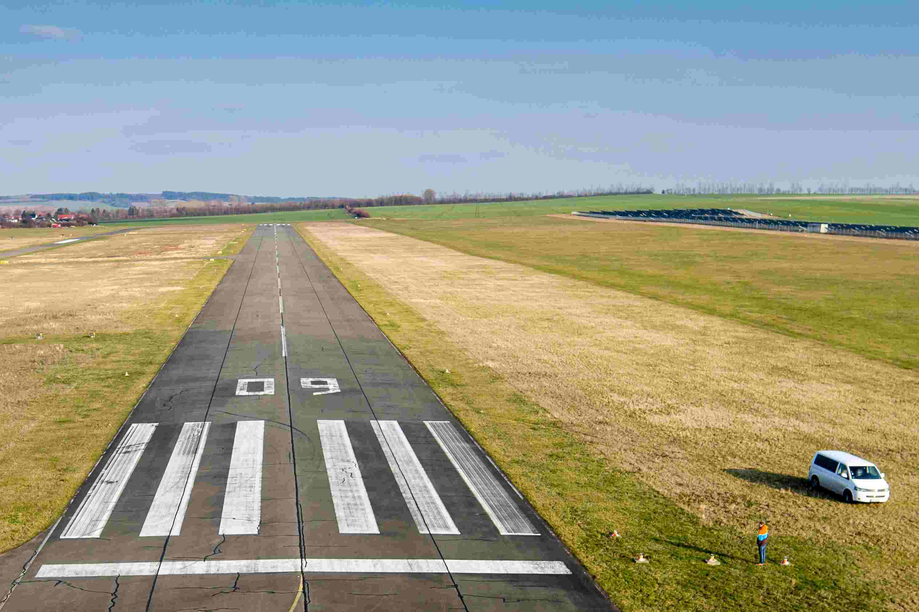 Ministrul Economiei anunţă că la Giurgiu va fi construit un aeroport privat. Cui îi va aparţine Ministrul Economiei anunţă că la Giurgiu va fi construit un aeroport privat. Cui îi va aparţine