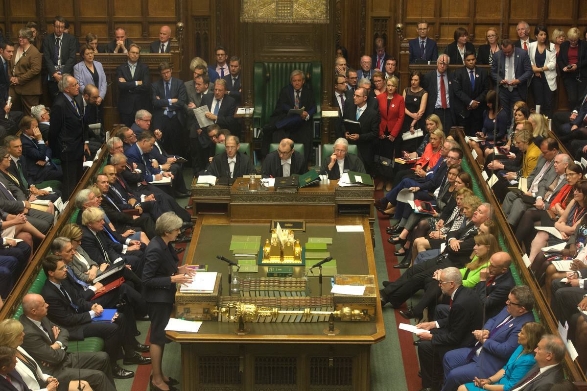 Camera Comunelor a aprobat un proiect care să evite ieşirea Marii Britanii din UE fără Acord / Boris Johnson propune convocarea alegerilor anticipate din cauza crizei Brexit