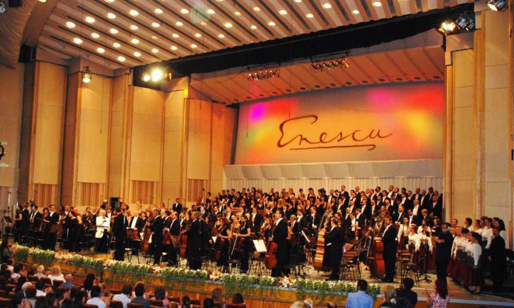 Serghej Krilov și Orchestra Simfonică Maggio Fiorentino la Sala Palatului