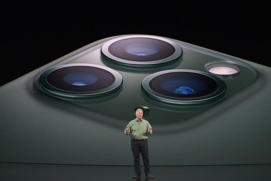 Apple a lansat noua familie de smartphone-uri iPhone 11, un nou smartwatch şi o nouă tabletă iPad. Au fost anunţate, de asemenea, serviciile Arcade şi Apple TV+