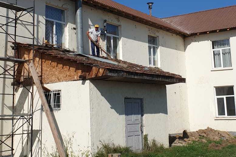 Şcoala a început în plin şantier, în mai multe şcoli din ţară