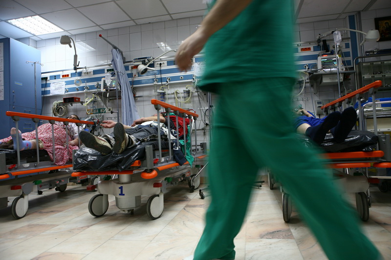 13 studenţi şi angajaţi ai Facultăţii de Medicină Veterinară au fost trataţi