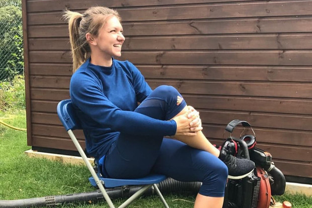 Simona Halep, spectatoare la meciul inaugural de la Turneul Campioanelor, alături de Darren Cahill