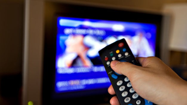 Românii se uită în continuare la programele tv favorite!