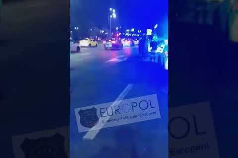 Un bărbat a ameninţat cu un cuţit trecătorii, în centrul Capitalei