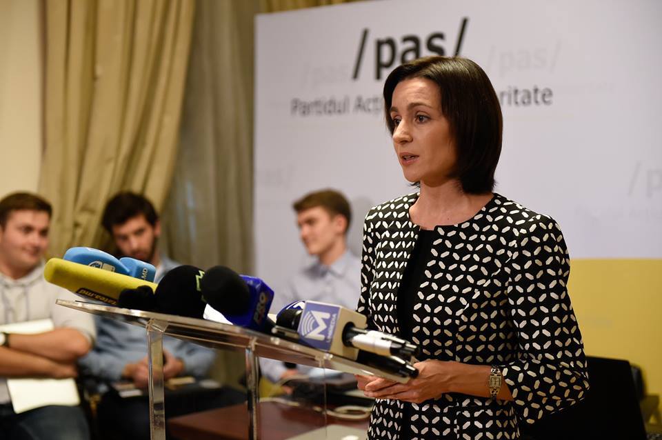 Maia Sandu „cade” ca Viorica Dăncilă. Guvernul de la Chişinău pică în urma unei moţiuni de cenzură