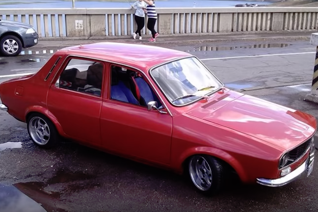 Perioada în care vehiculele abandonate pot sta pe domeniul public, scurtată de la un an la şase luni