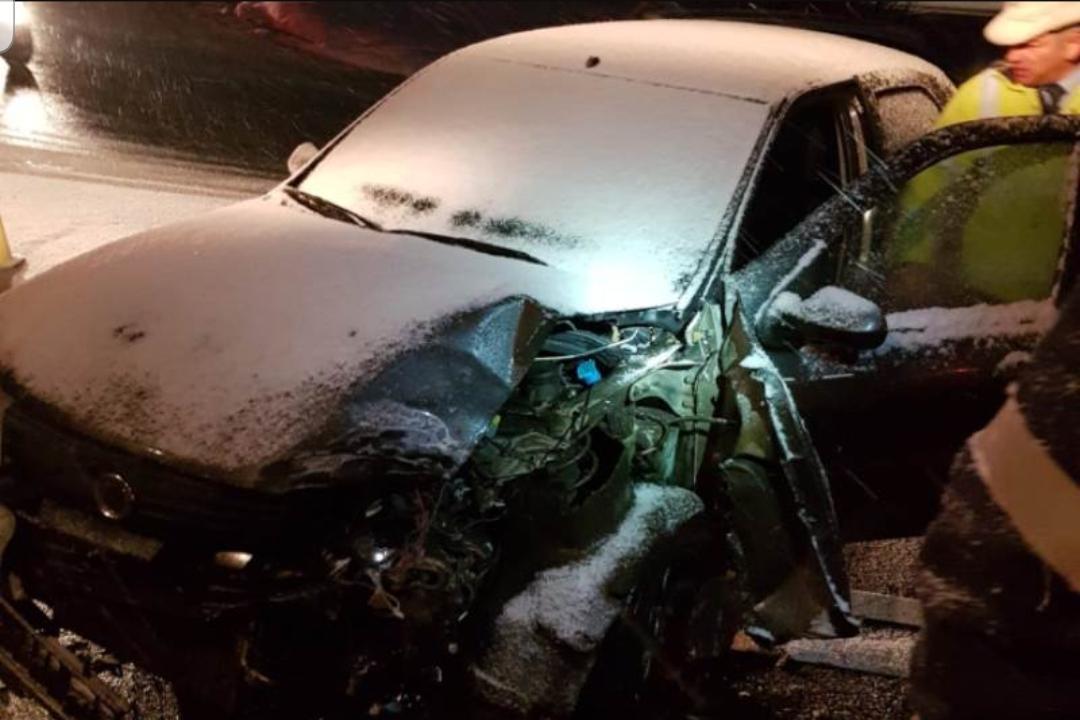 Accident grav pe DN1. Un TIR şi un autoturism s-au ciocnit în Braşov. Şase persoane au ajuns la spital