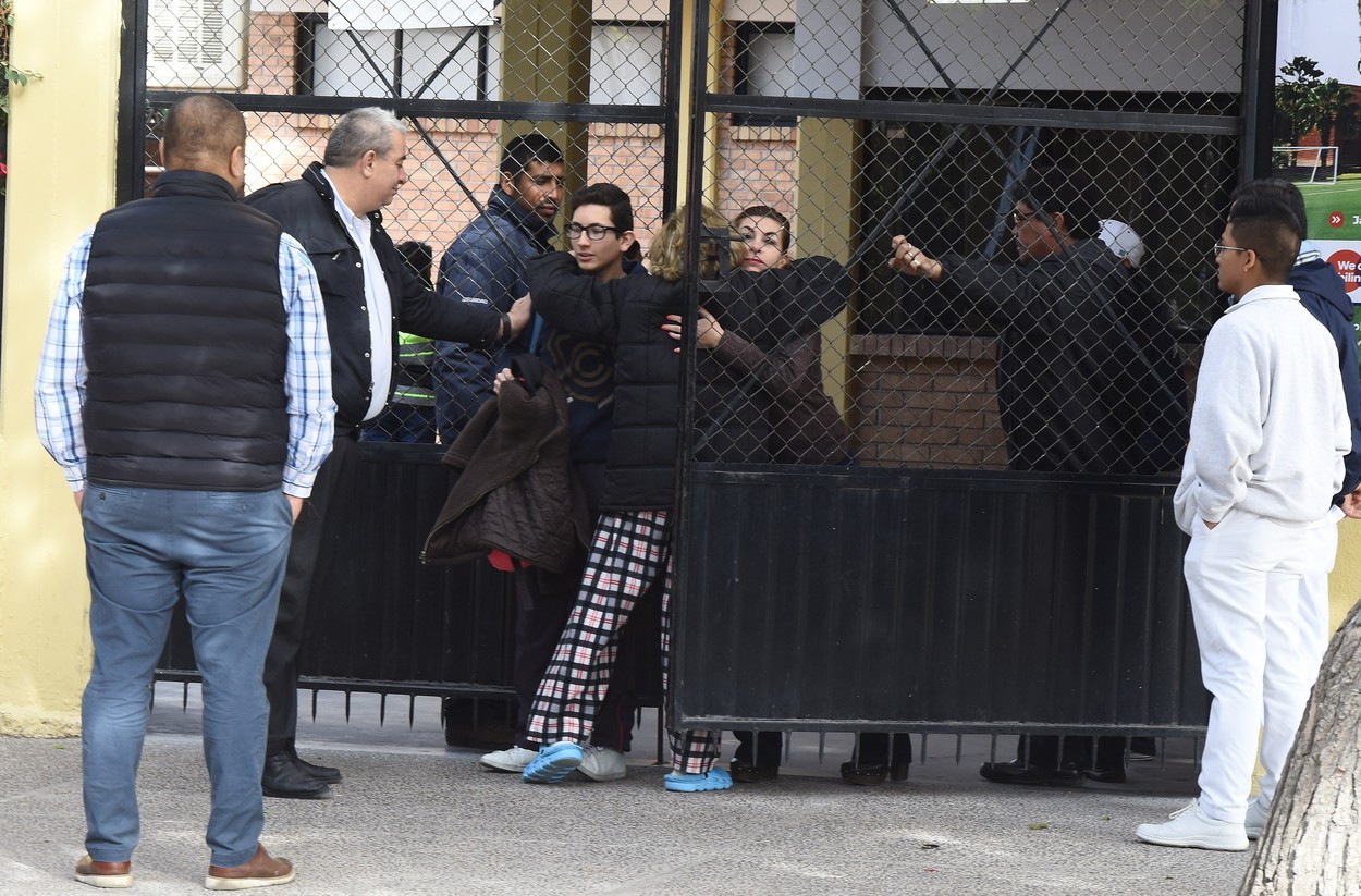 FOTO Atac armat la o şcoală din Mexic. Un elev de 11 ani şi-a ucis profesorul, a rănit alte şase persoane şi s-a sinucis