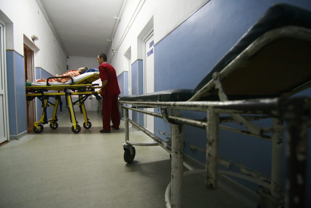 Analize la 13 persoane care au intrat în contact cu italianul cu coronavirus. Alte 19 persoane, vizate de ancheta epidemiologică