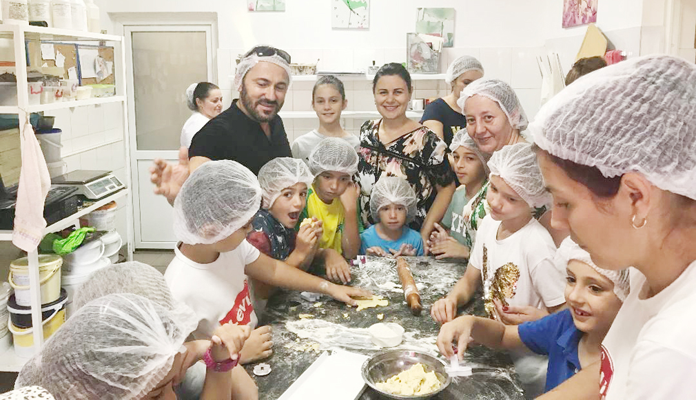 Cătălin Gherzan pune educaţia pe primul loc şi formează generaţii la şcoala sa privată din Piteşti