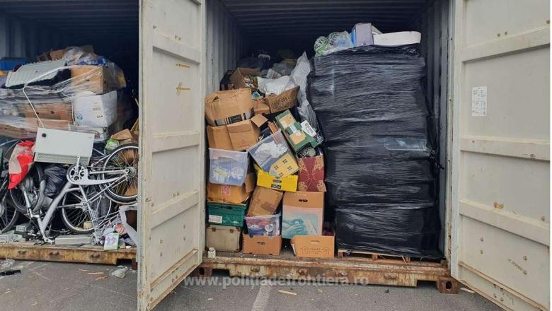 În portul Constanţa au fost descoperite 16 containere cu gunoaie aduse cu vaporul din Marea Britanie