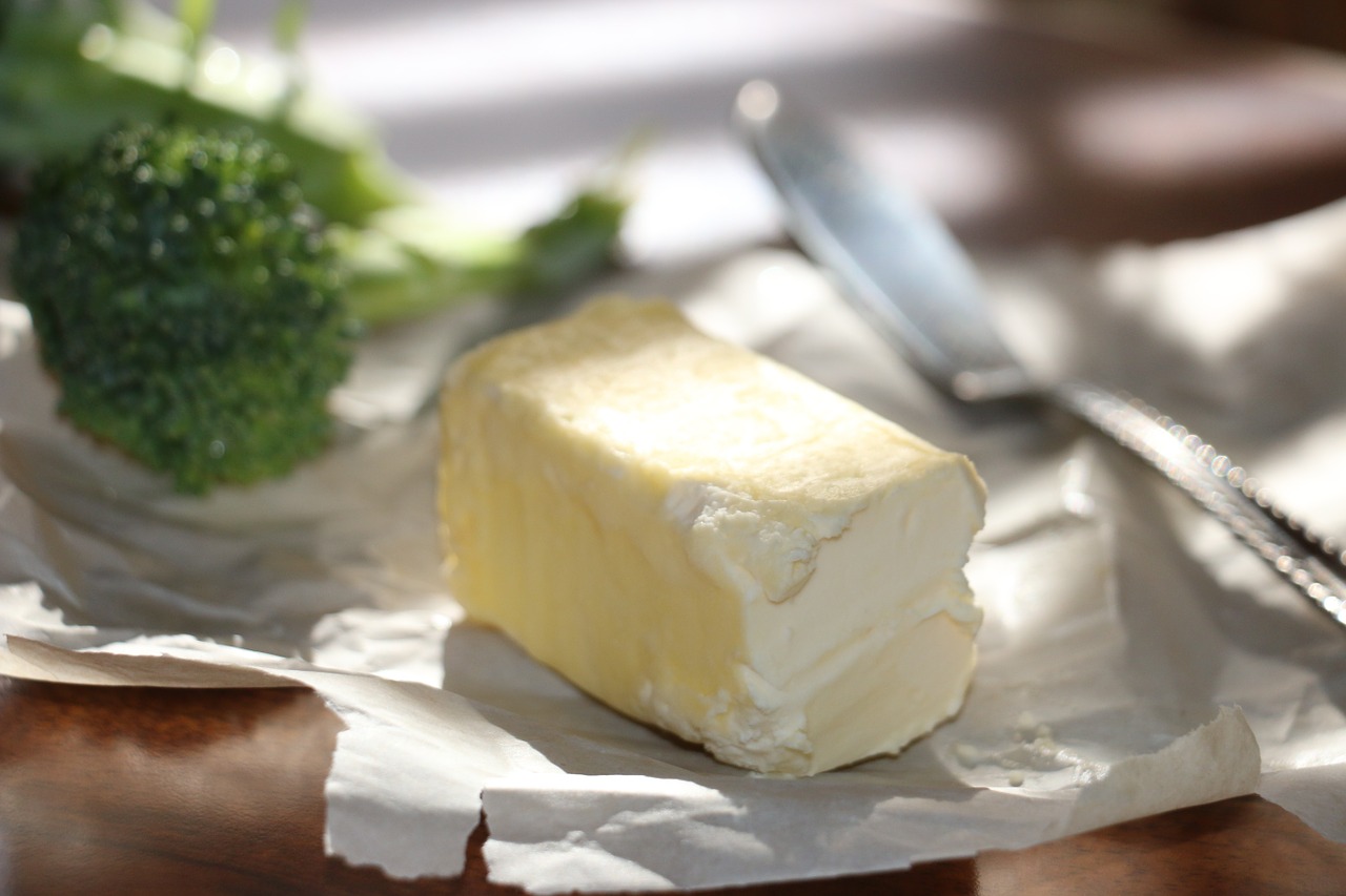 Unt, ulei sau margarină? Ce să adaugi în compoziție pentru a găti mai sănătos?
