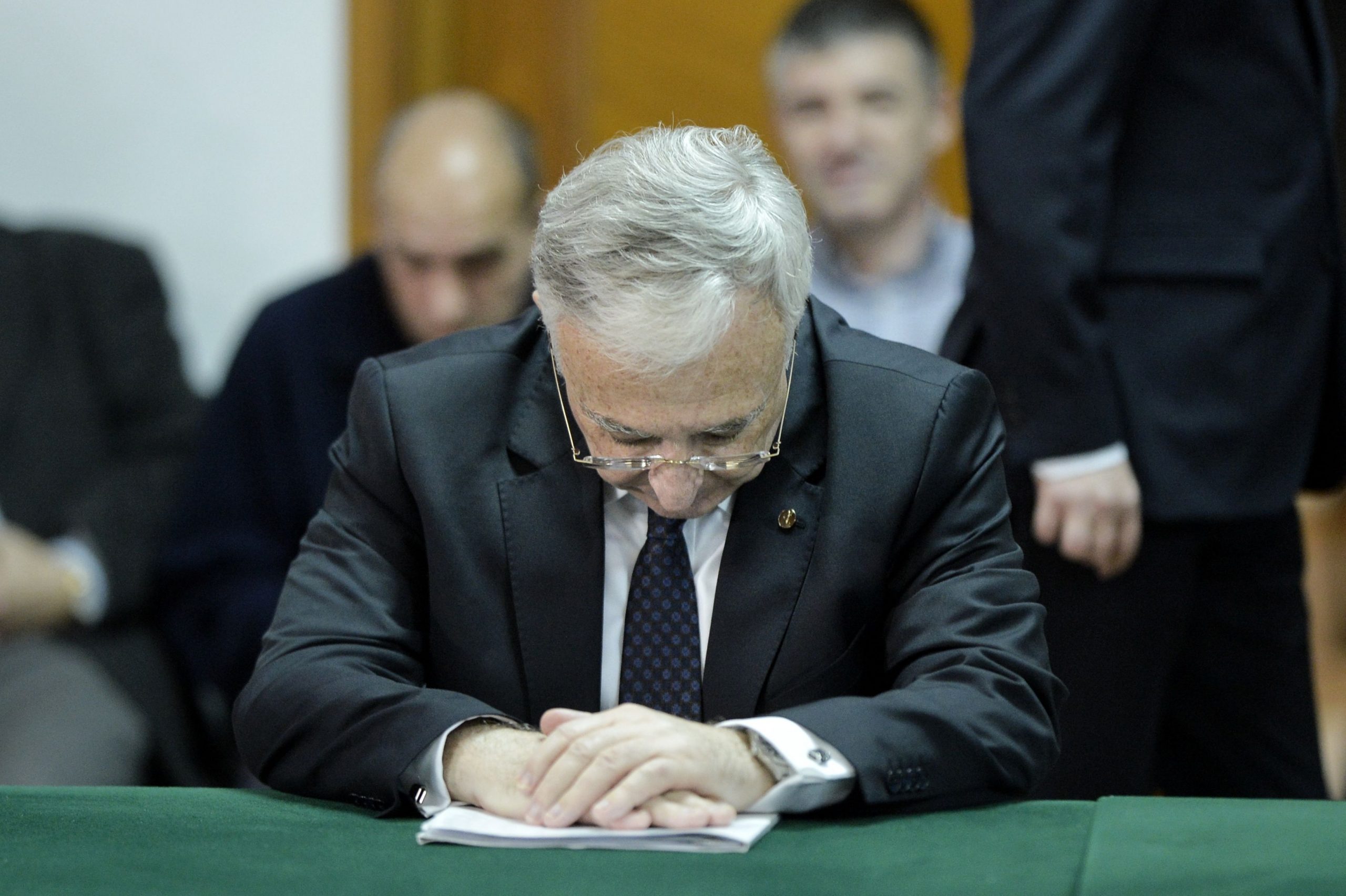 SOLICITARE. Ziare.com: CNSAS cere Curții de Apel să constate că Mugur Isărescu a fost colaborator al Securității SOLICITARE. Ziare.com: CNSAS cere Curții de Apel să constate că Mugur Isărescu a fost colaborator al Securității